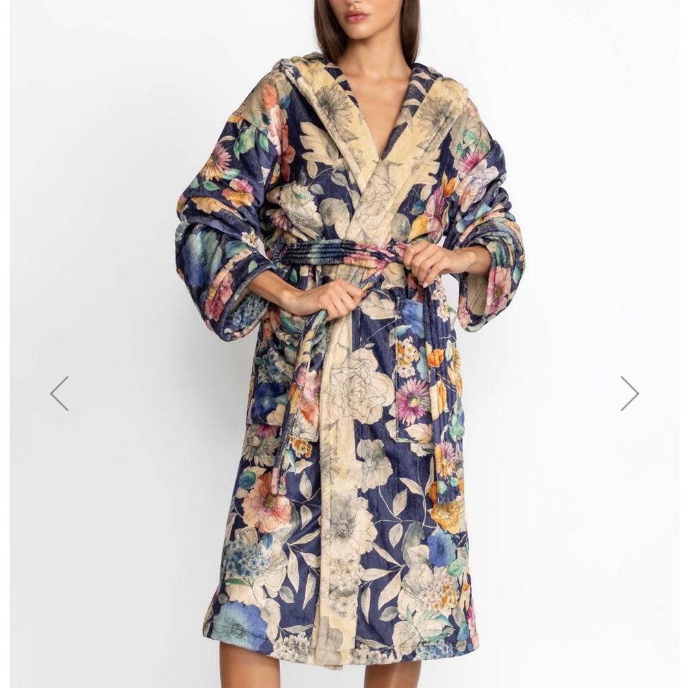 Cozy Robe by Johnny Was.  New With Tags.  Size S/M